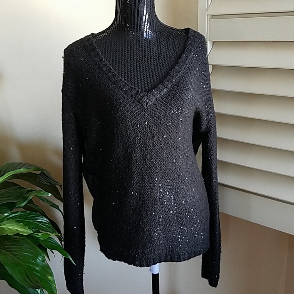 Black sweater with black sequence